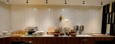 Business 3 image CROWNE PLAZA NEWCASTLE - STEPHENSON QUARTER, AN IHG HOTEL Wedding Venues in Newcastle Upon Tyne Ty