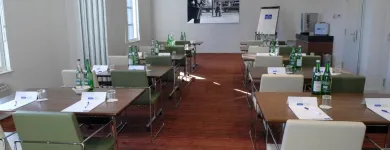 Business 10 image HOLIDAY INN EXPRESS LONDON - CITY, AN IHG HOTEL Wedding Venues in London Gr