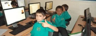 Business 2 image PROMUSIC LDN Schools in London Gr