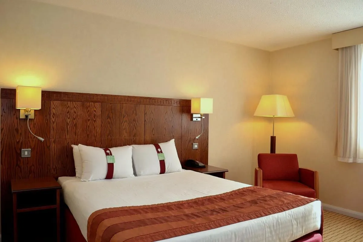 Business 30 image HOLIDAY INN NORTHAMPTON, AN IHG HOTEL