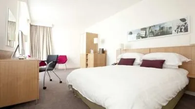 Business 13 image DOUBLETREE BY HILTON HOTEL LEEDS CITY CENTRE